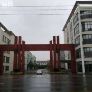 标准厂房出租 面积8800平米